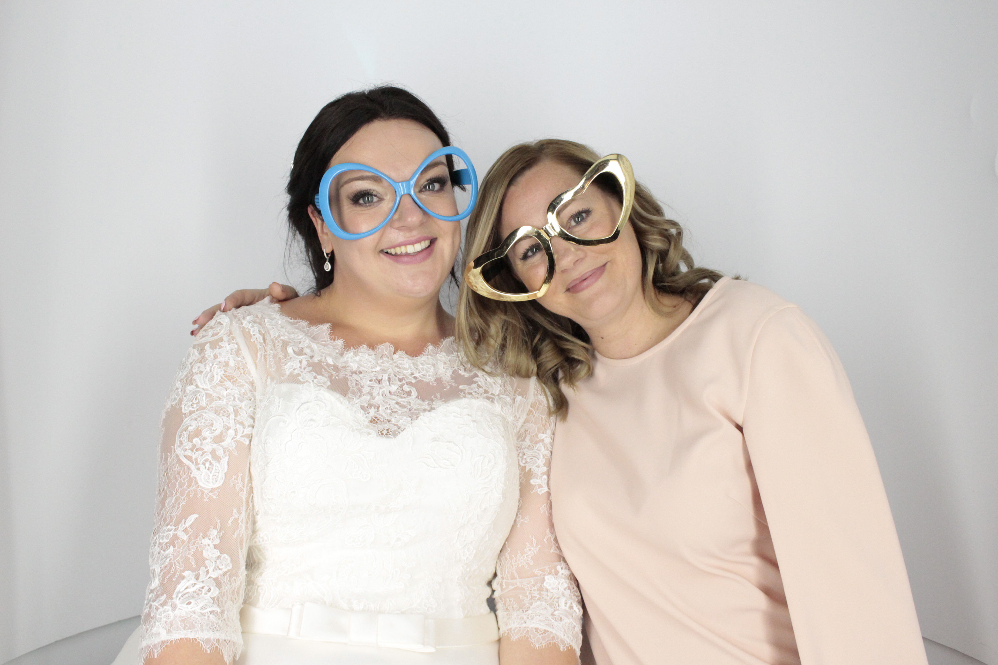 Emma & Karl's Wedding | View more photos from the event at gallery.myphotoboothexperience.co.uk/u/MyPhotoBoothExperienceLtd/Emma-Karls-Wedding